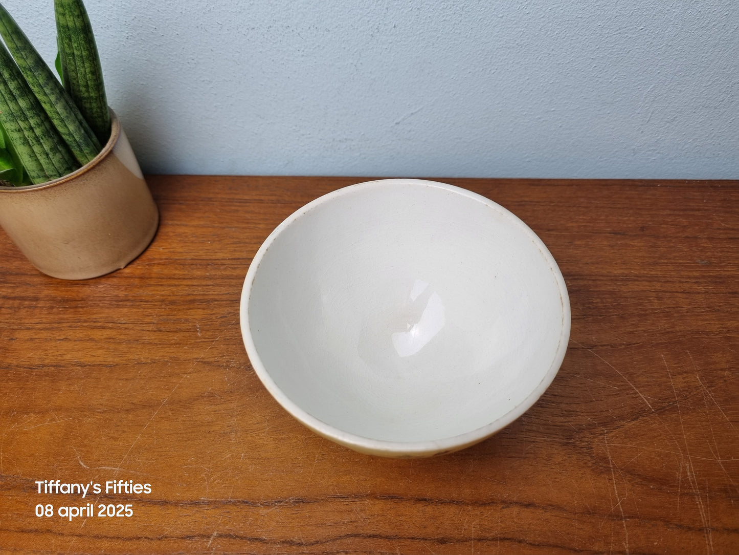 Gele spoelkom Boch met rozen