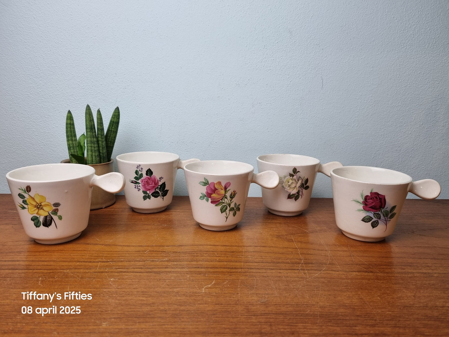 Set 5 kopjes Boch "Compact" Serie de 6 Fleurs