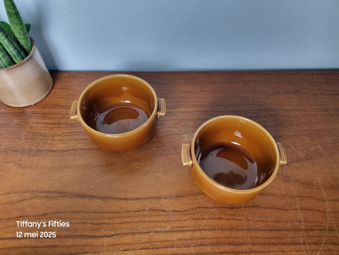 Set 2 vintage schaaltjes Niderviller in karamelbruin