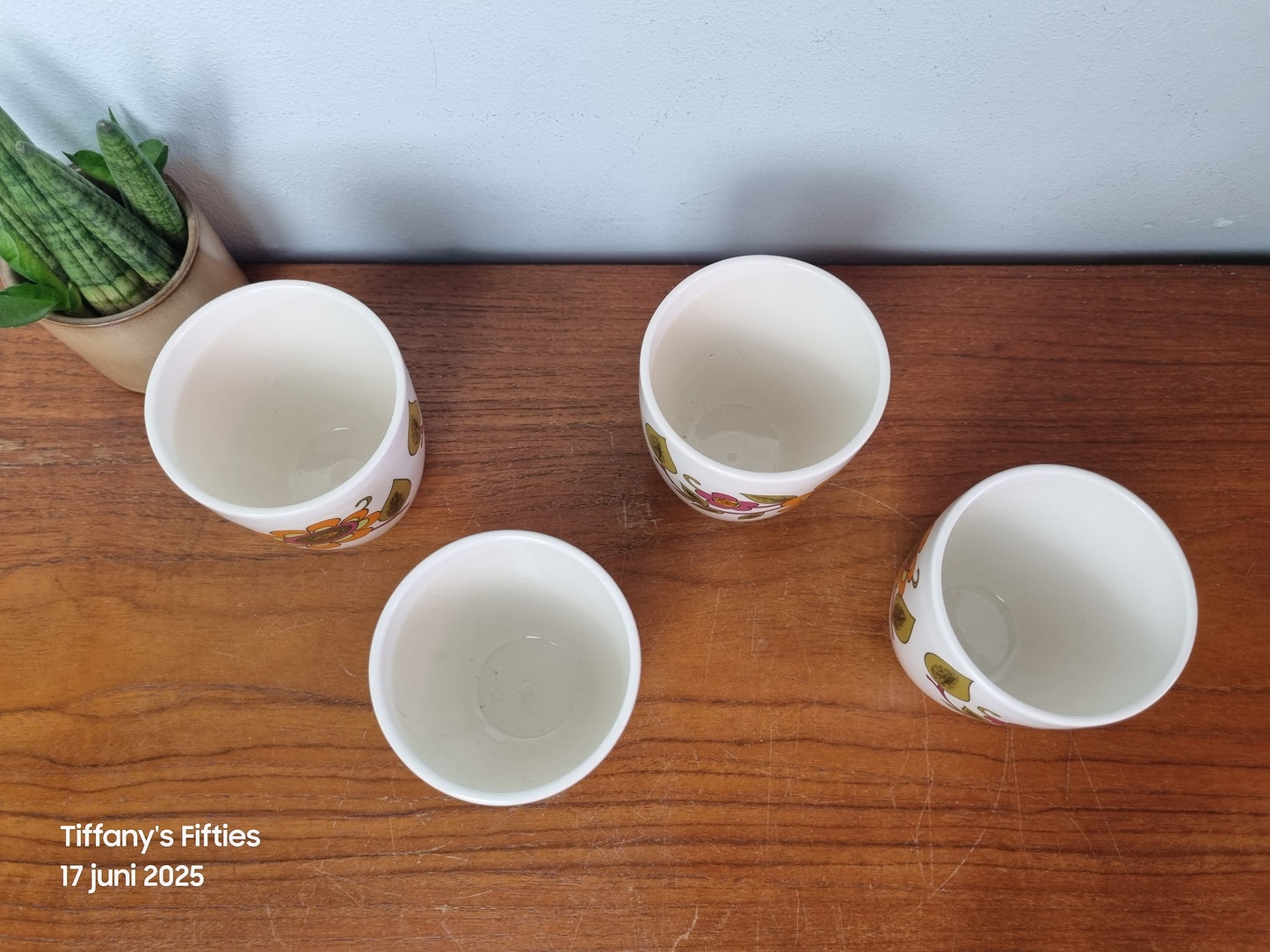 Melkbeker Boch - Bali