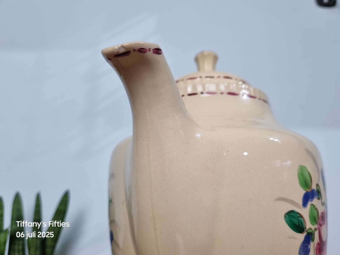 Brocante koffiekan Boch "Durbuy" bloemen