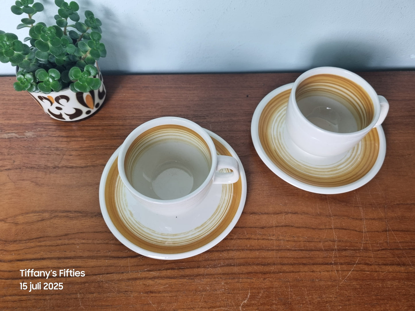 Kop-en-schotel Boch "Menuet" beige