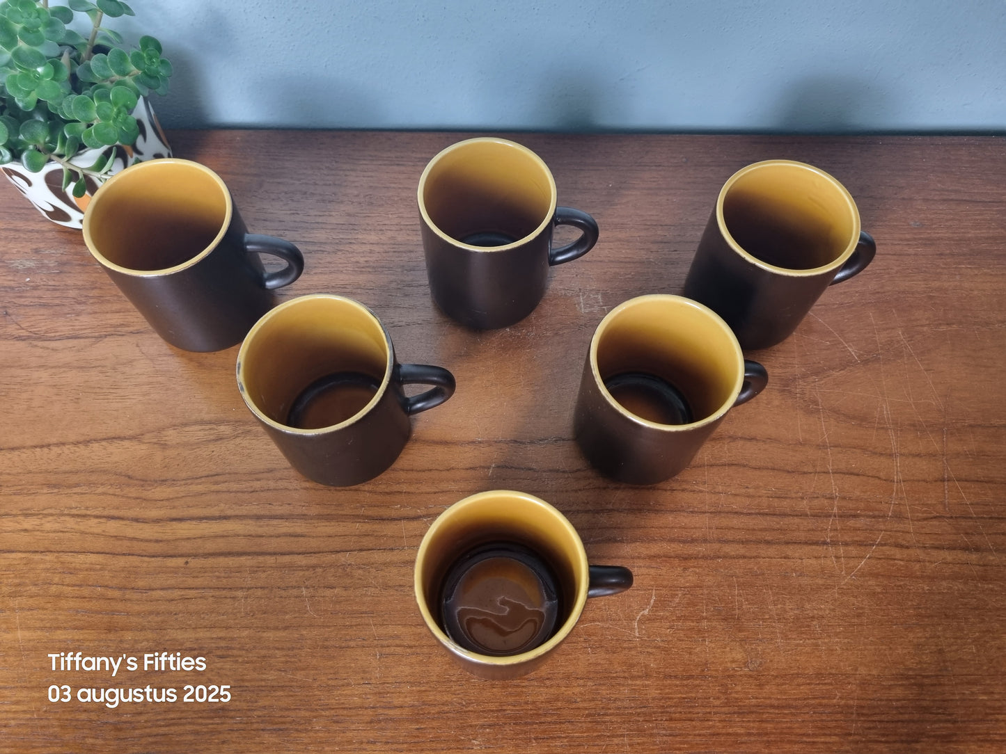 Hoog kopje Huizen "Utrecht" bruin-beige