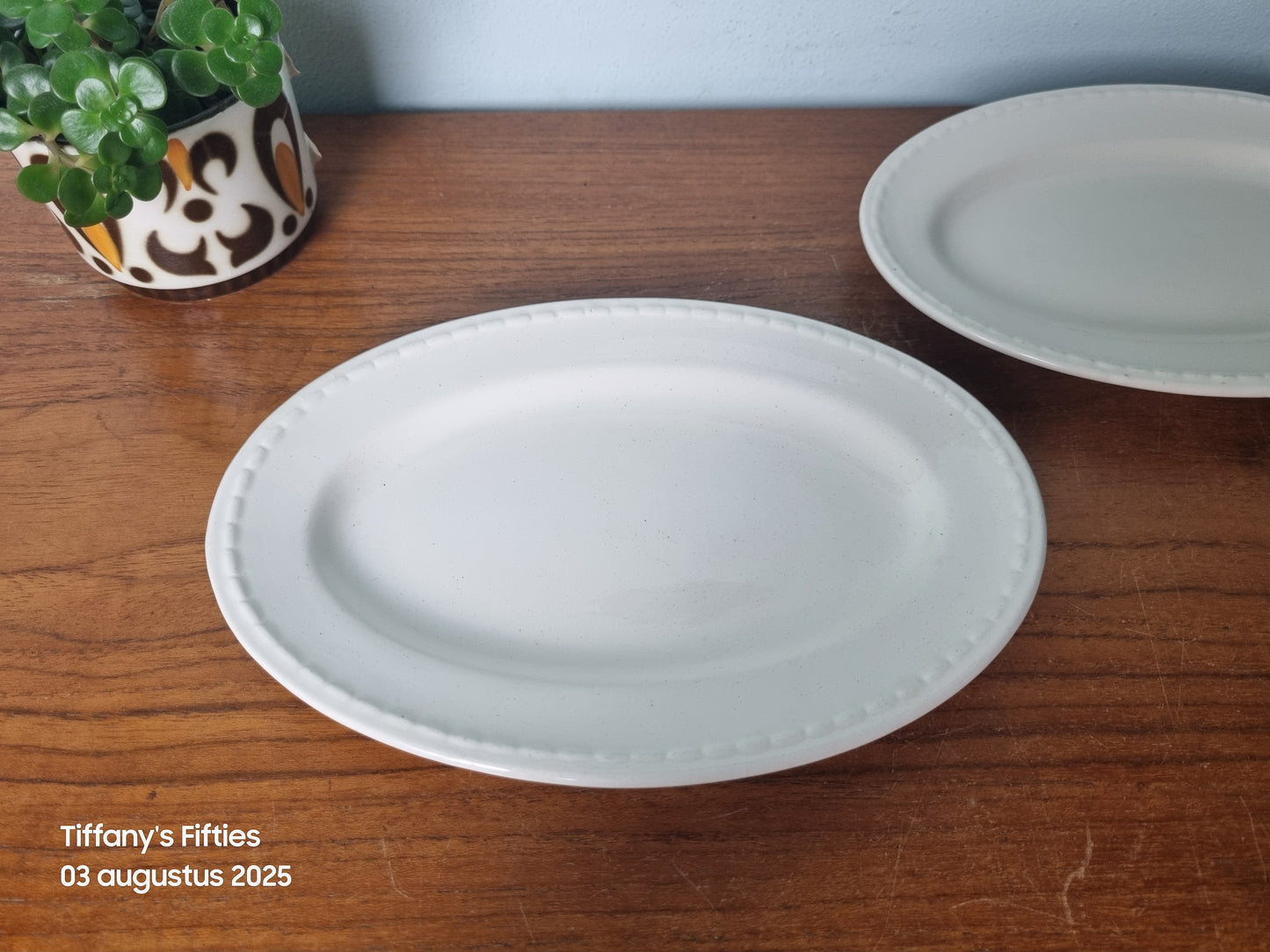 Ovaal schaaltje VVB Elsterwerda wit