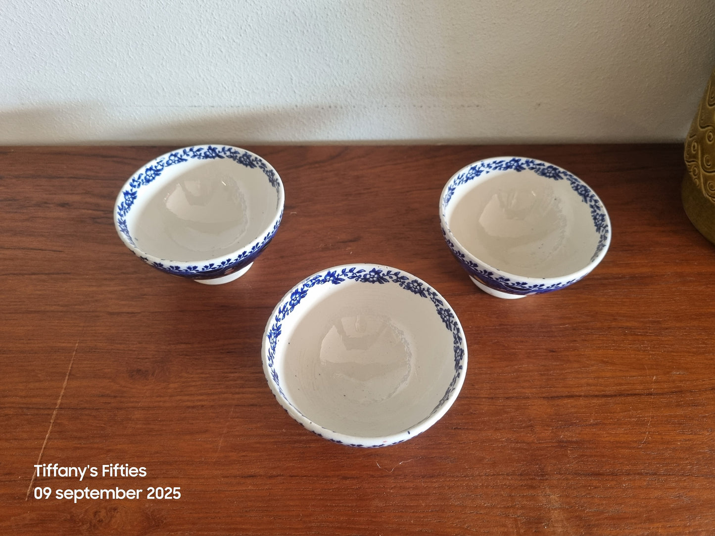 Spoelkommetje Sarreguemines blauw decor met bloemen