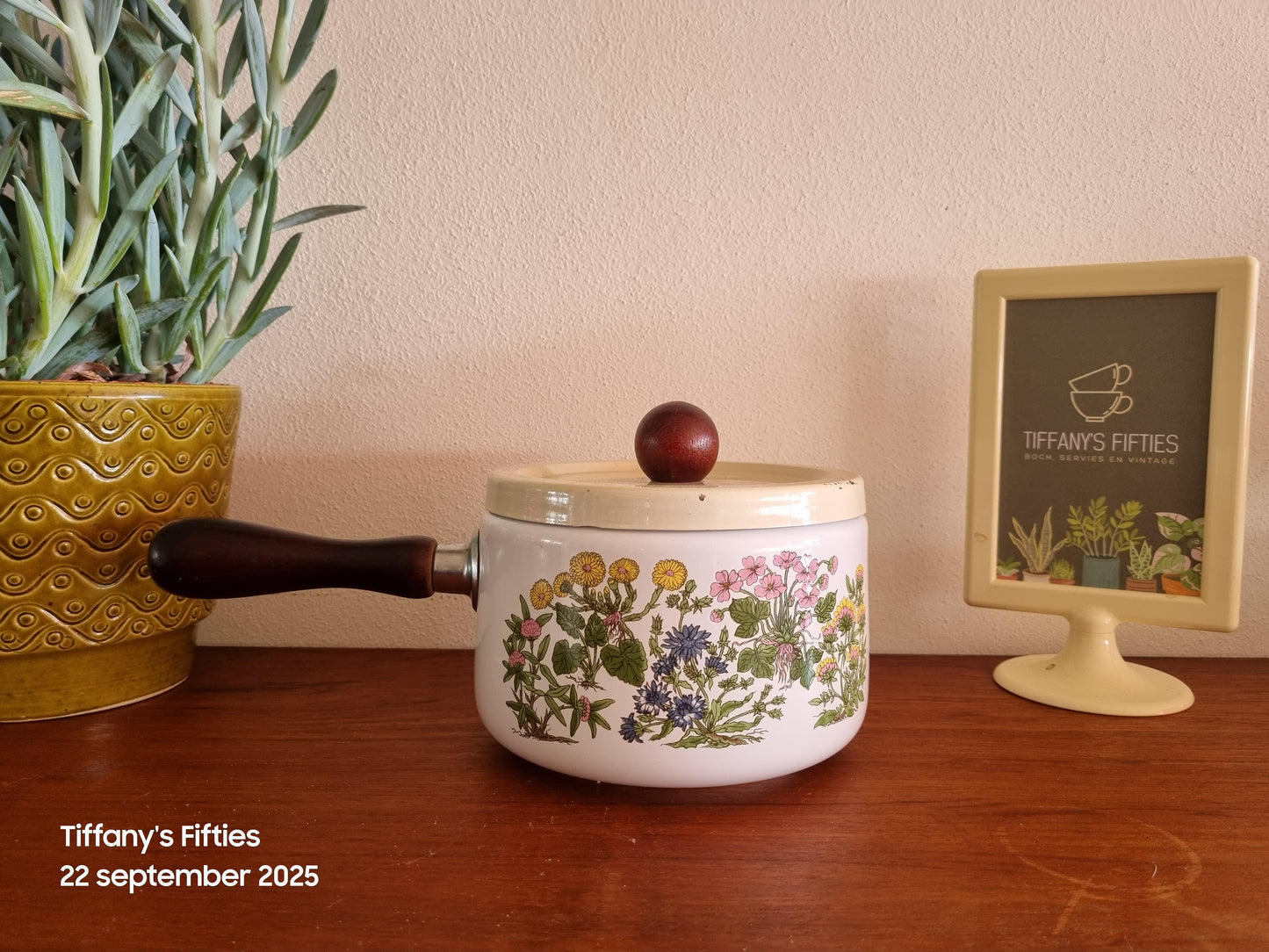 Emaille steelpannetje wildflowers