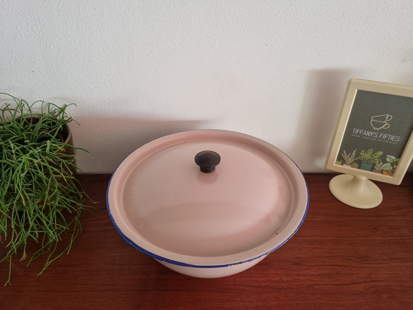 Emaille schaal met deksel pastelroze