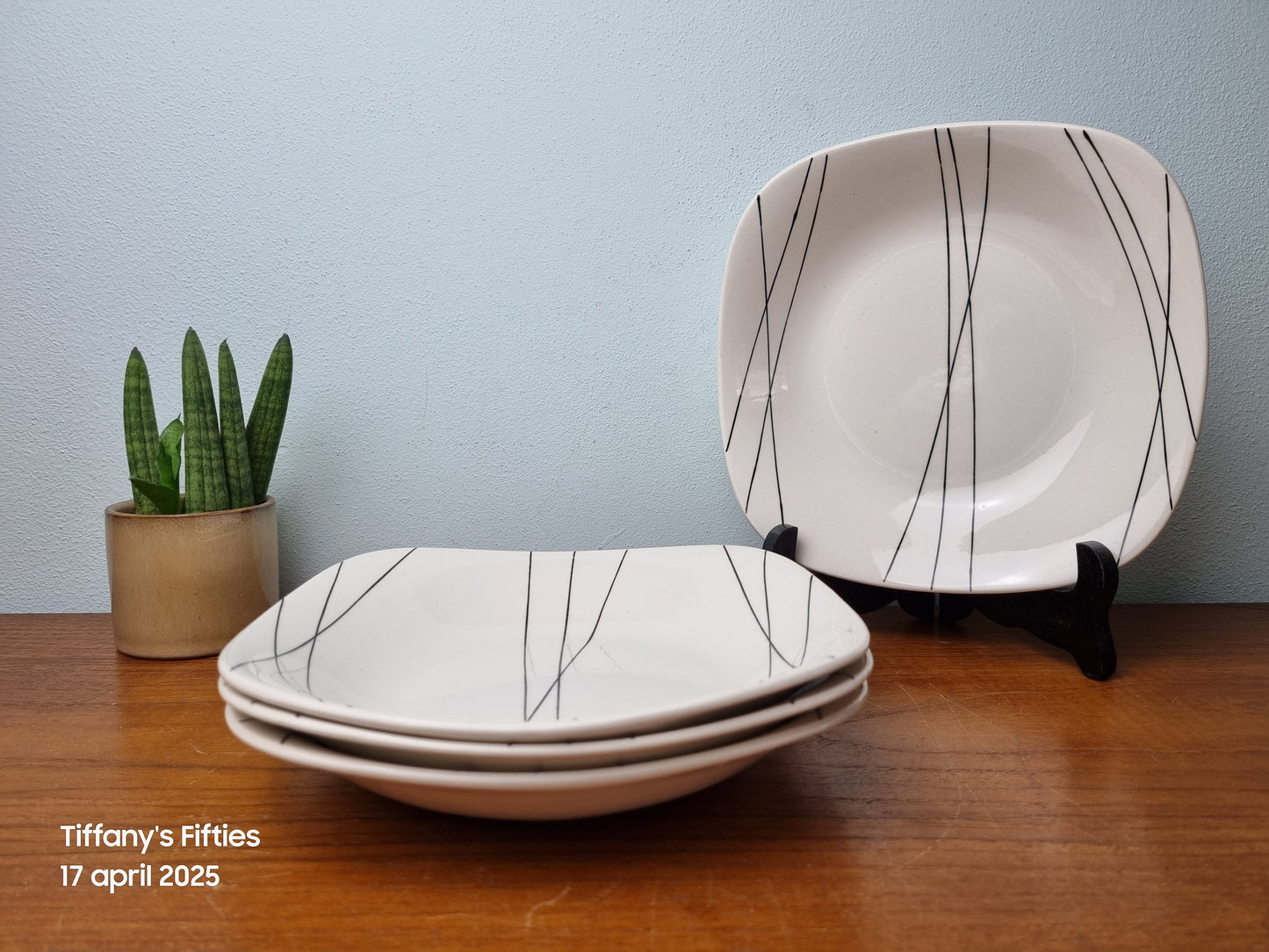 Diep bord Boch "Seduction" Fines Lignes Noires