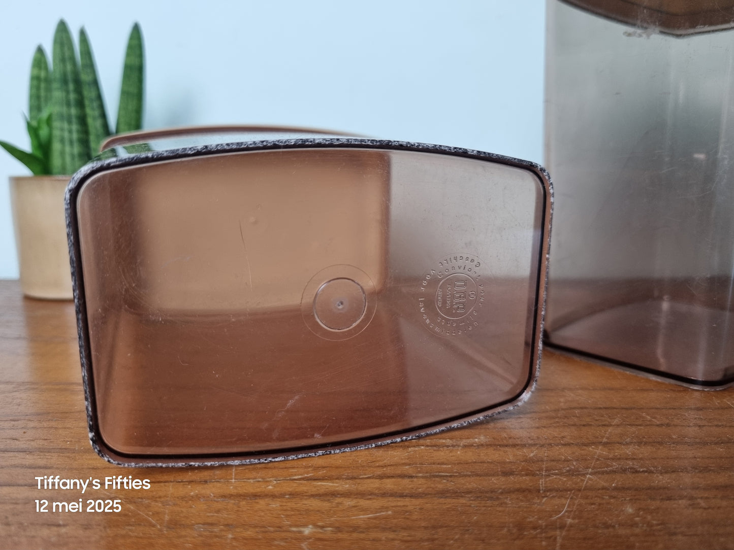 Set 2 vintage voorraadbussen – bruin met beige