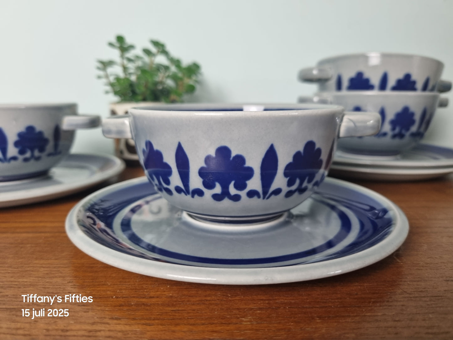 Soepkom met schotel Boch "Menuet" Baltic