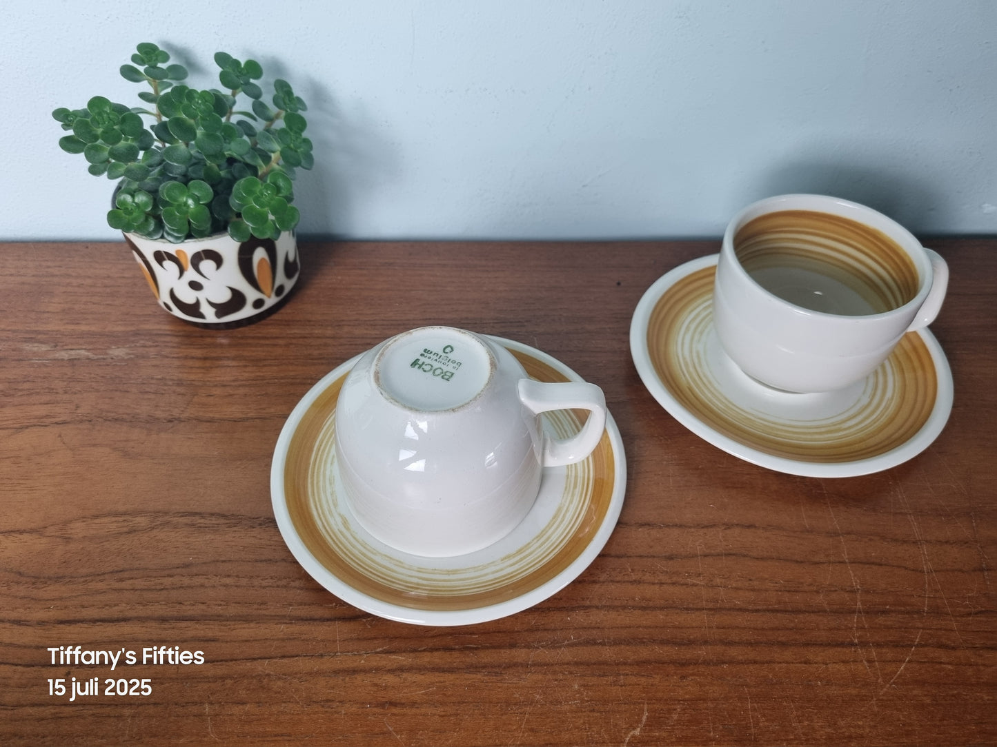 Kop-en-schotel Boch "Menuet" beige