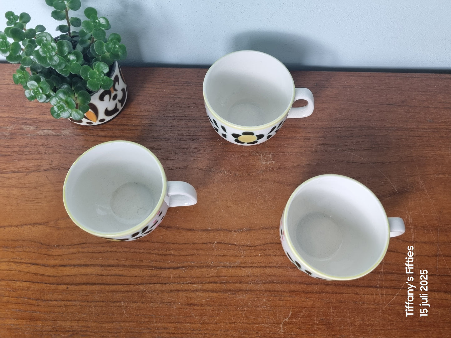 Kopje Boch "Menuet" Summertime