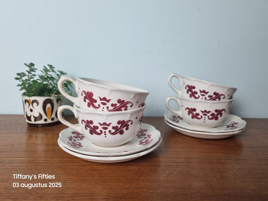 Kop-en-schotel Boch "Festival" Coronation rood