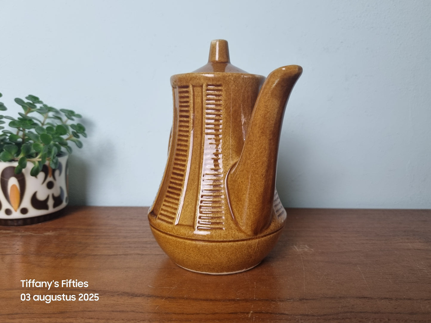 Retro keramische koffiepot mosterdbruin