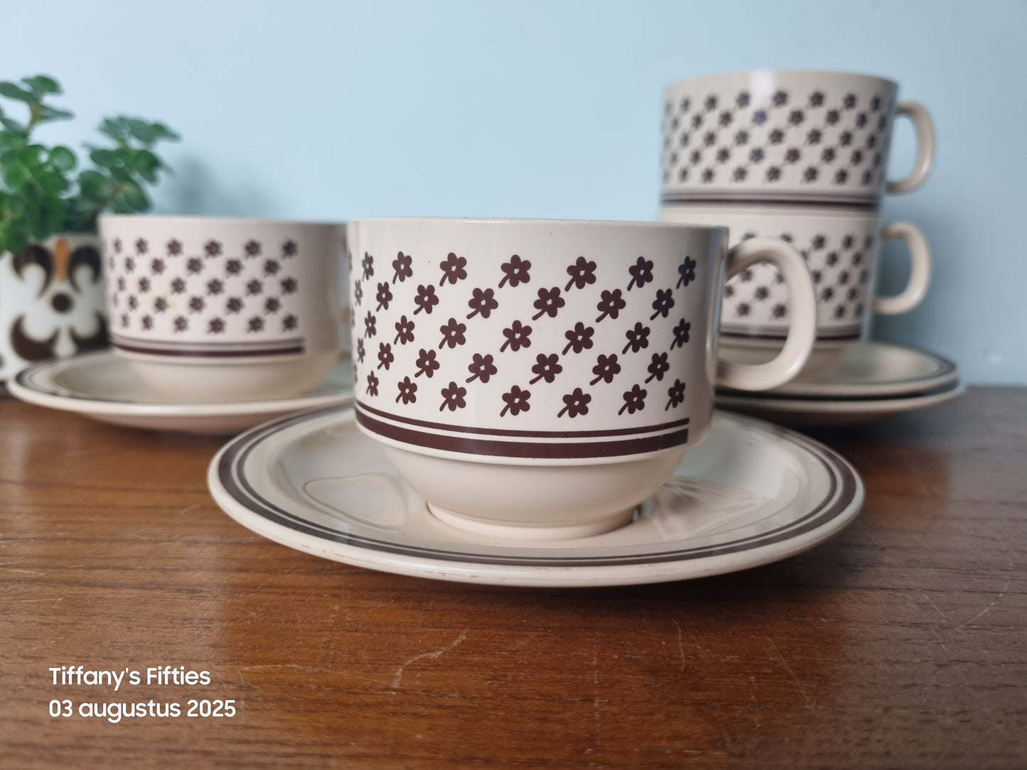 Set 4 kopjes Emsa bruine bloempjes