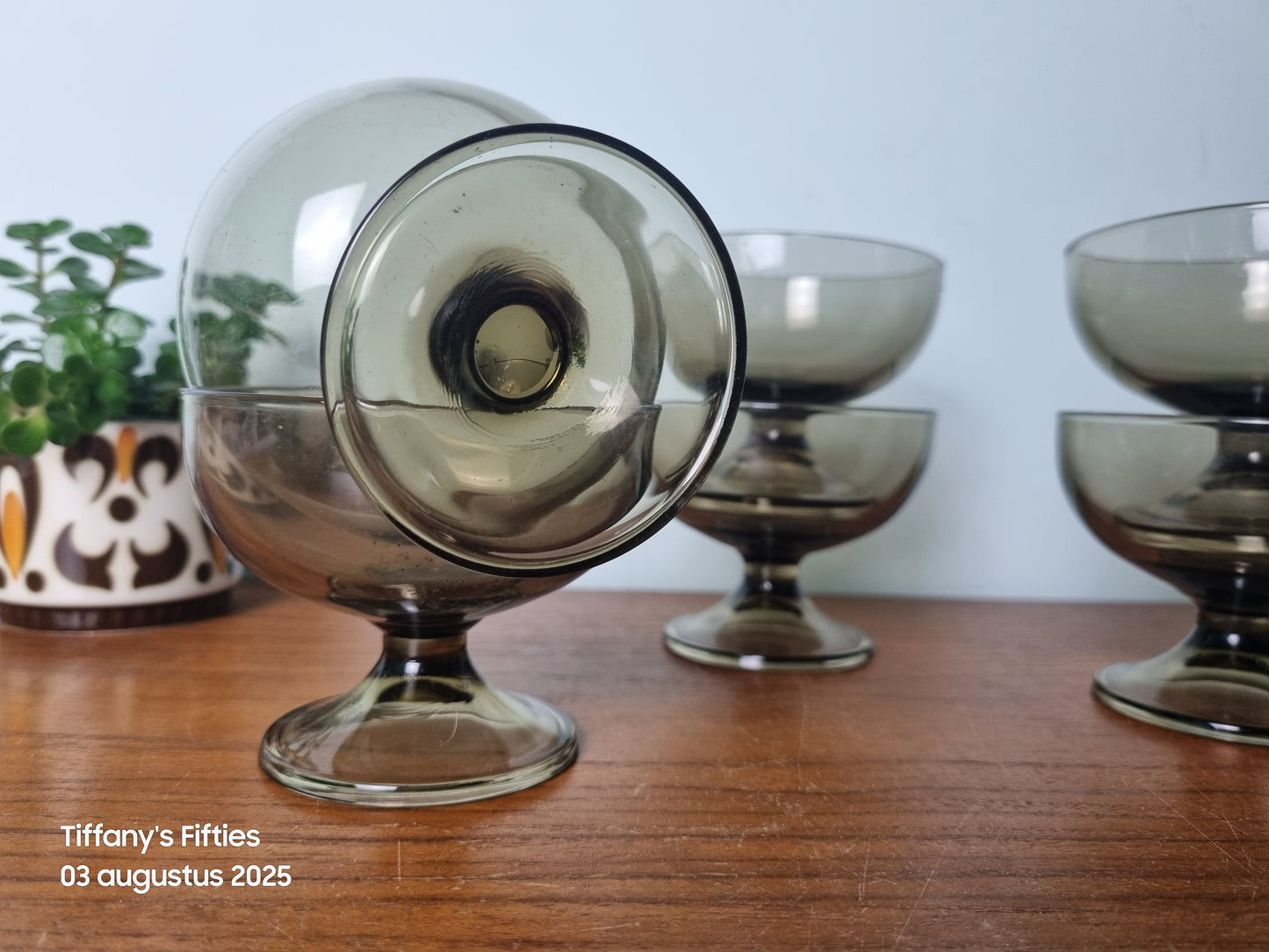 Rookglas ijscoupe op voet