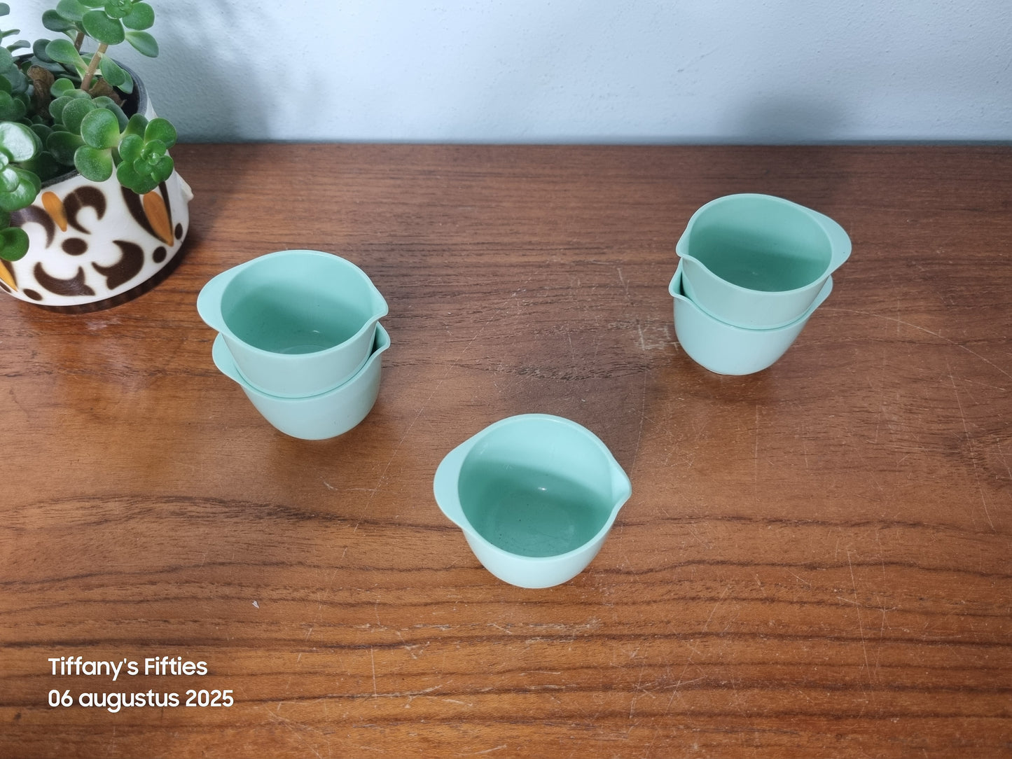 Pastelgroen melamine eierdopje Mepal