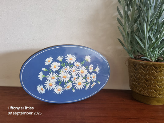 Ovalen koekjesblik blauwe met madeliefjes