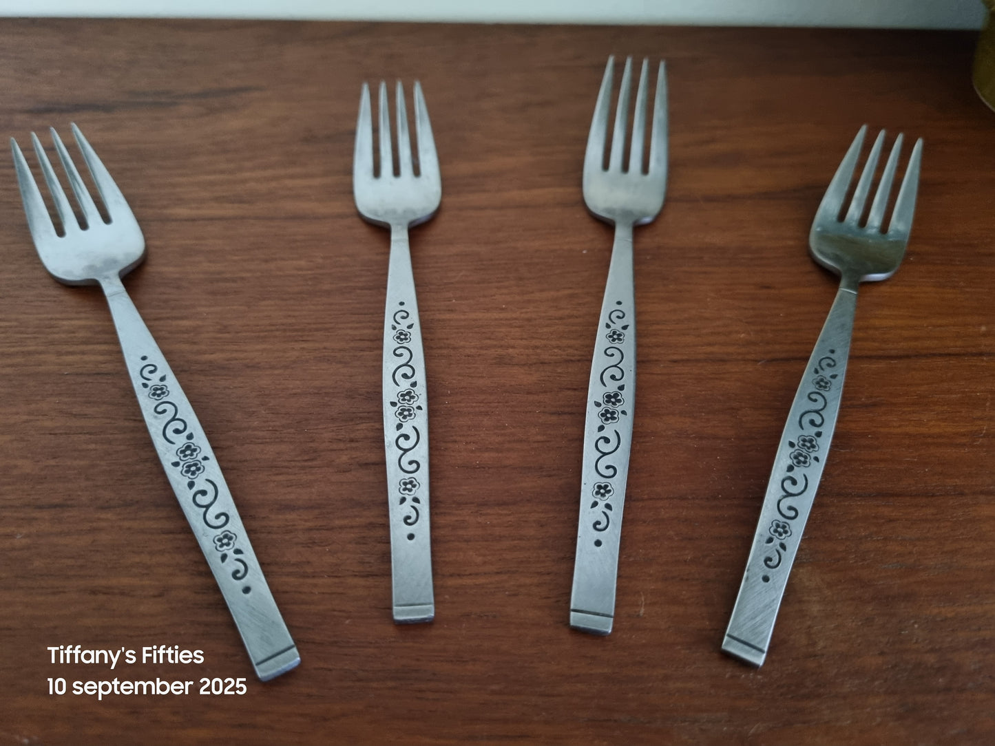 Set 4 vintage vorken Oneida met bloemen