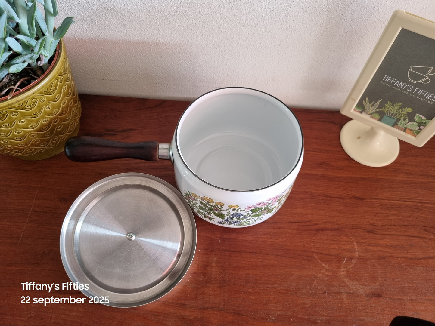 Emaille steelpannetje wildflowers