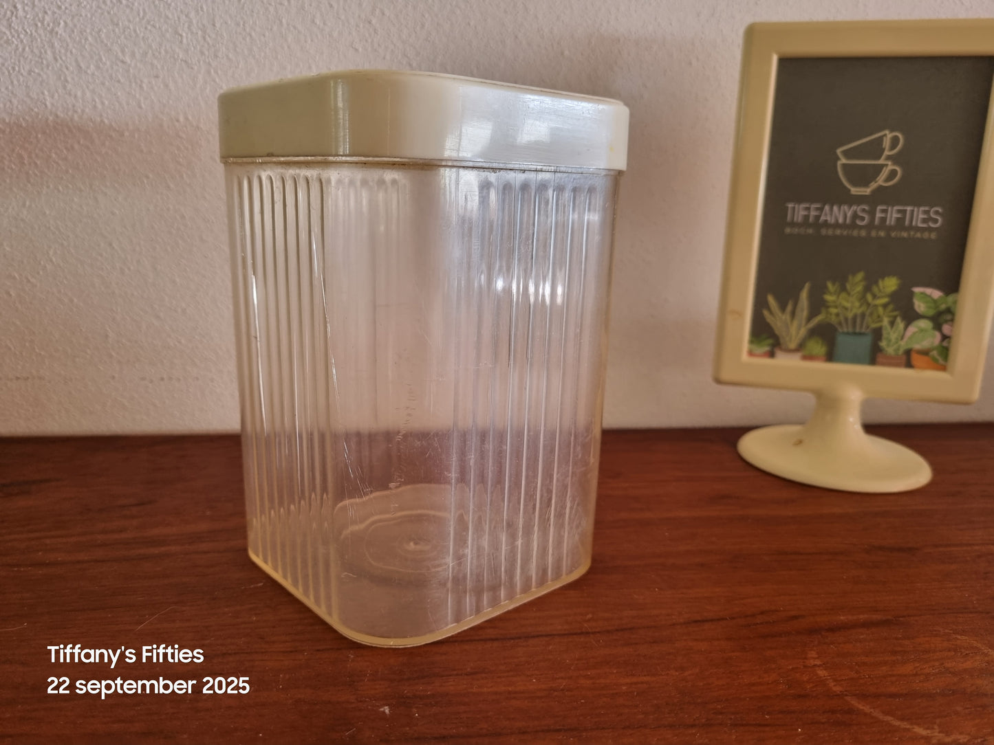 Vintage opslagpot kunststof wit