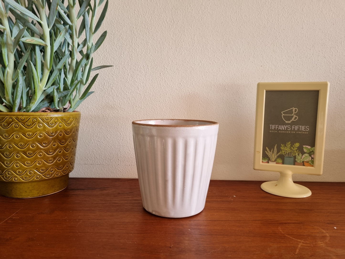 Vintage bloempot grijswit