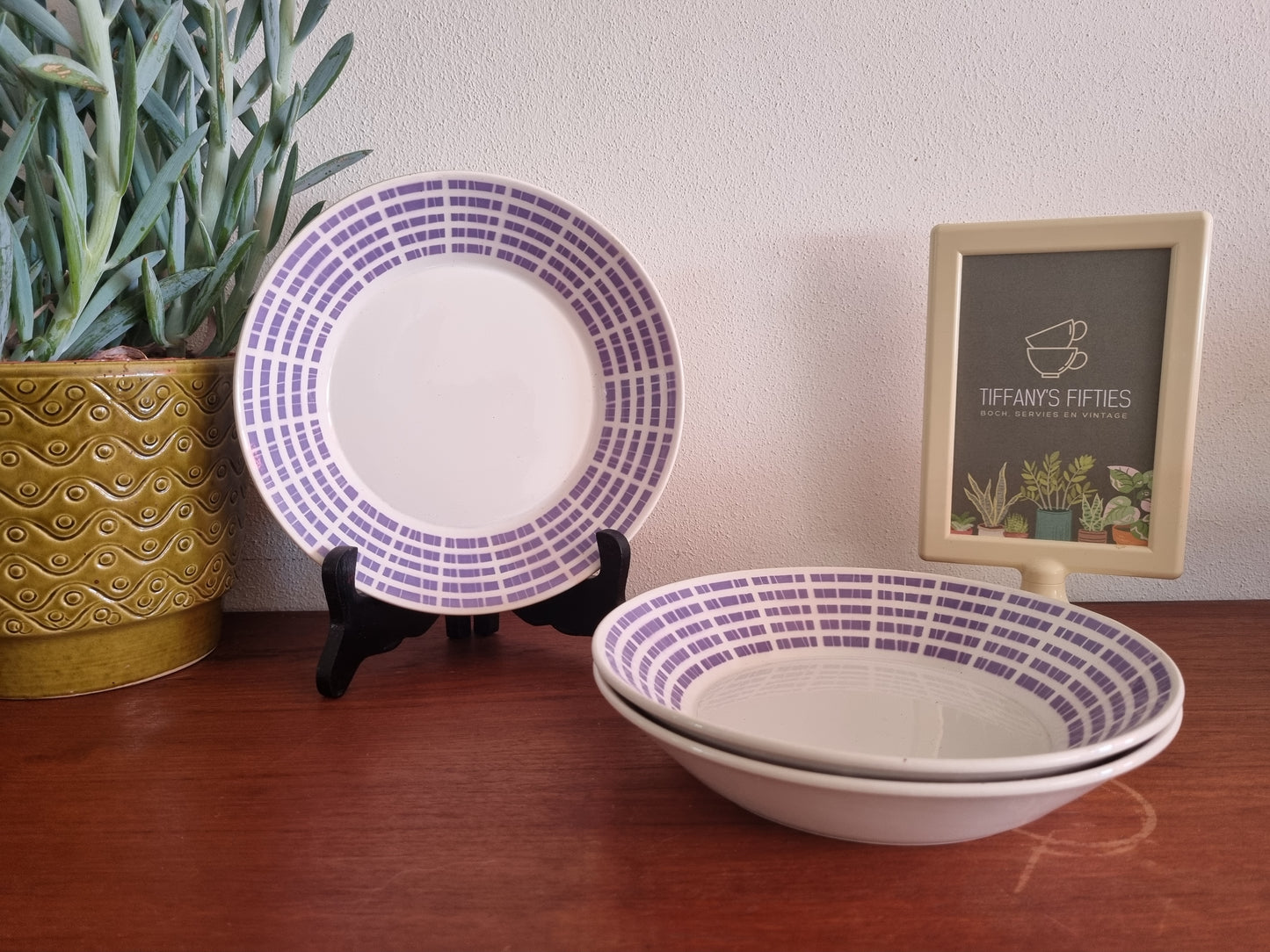 Diep bord Boch "Vedette" Janique paars