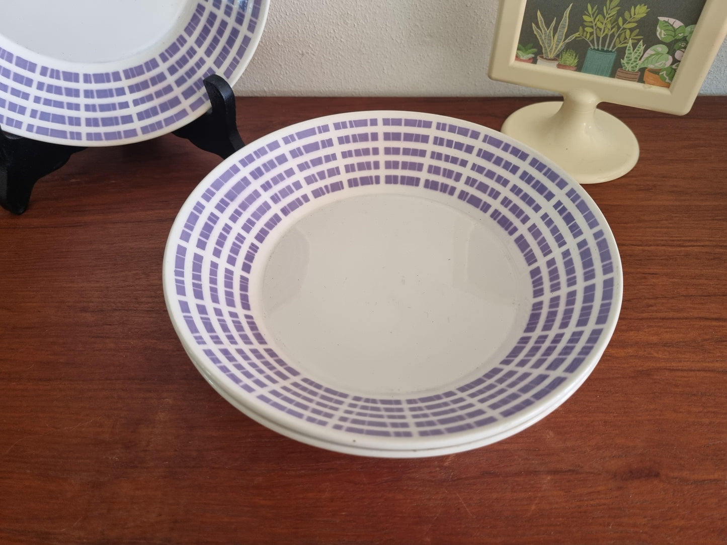 Diep bord Boch "Vedette" Janique paars