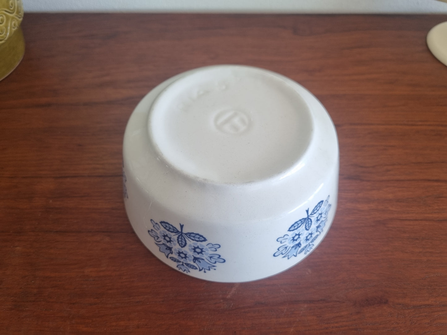 Schaaltje DDR blauwe bloemen