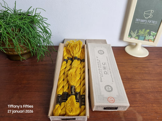 Vintage DMC Coton Perlé borduurgaren geel/goud nr. 444 – originele doos