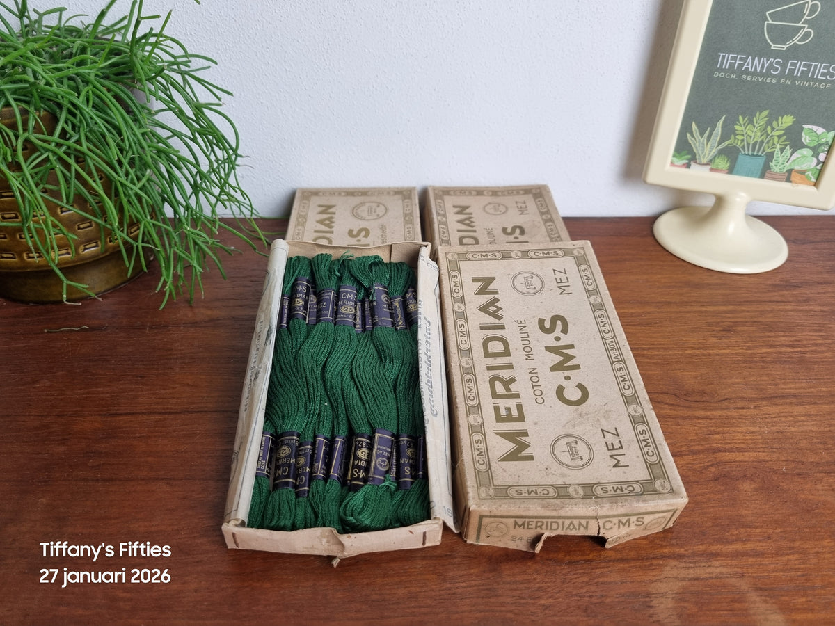 Vintage Meridian C.M.S. borduurgaren groen nr. 724 – originele doos