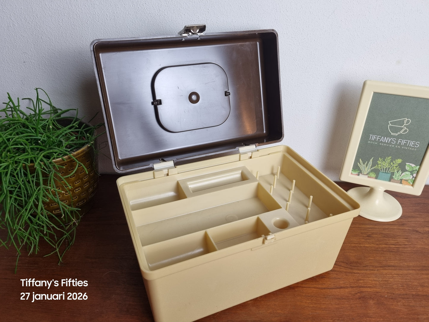 Vintage naaidoosje Curver