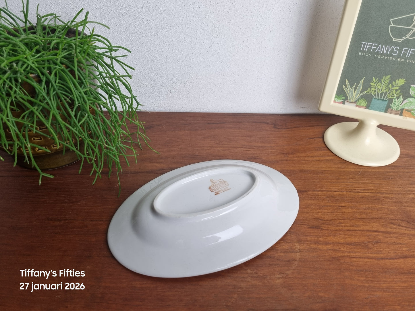 Klein ovaal schaaltje Regout wit