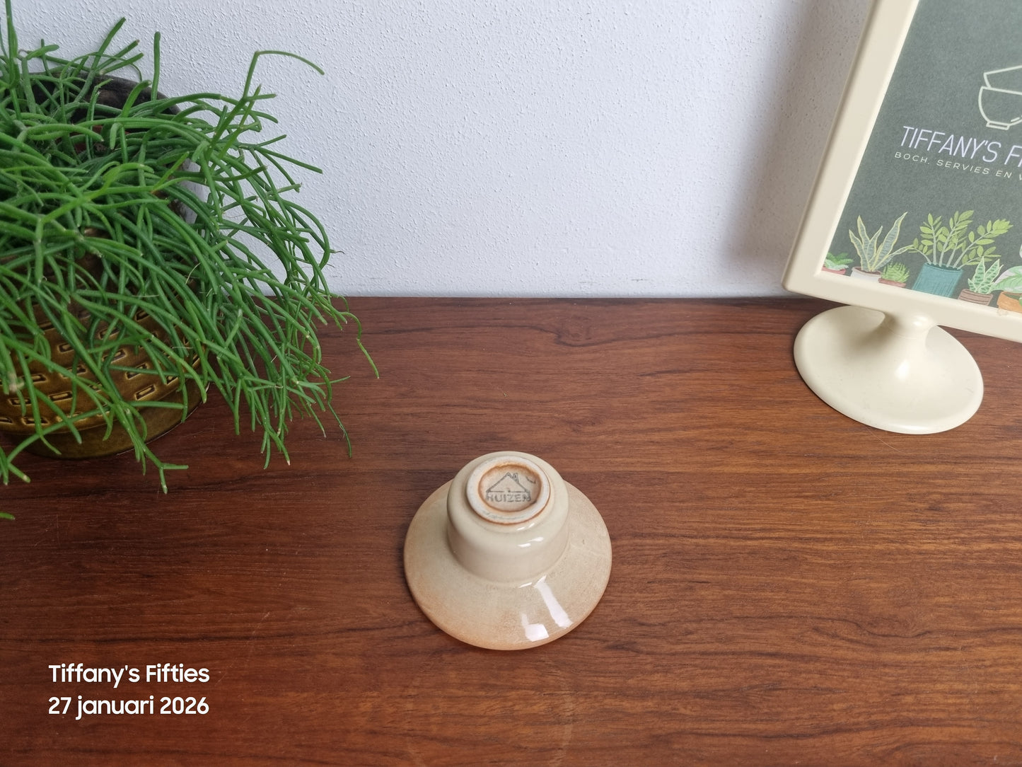 Eierdopje Huizen Holland beige