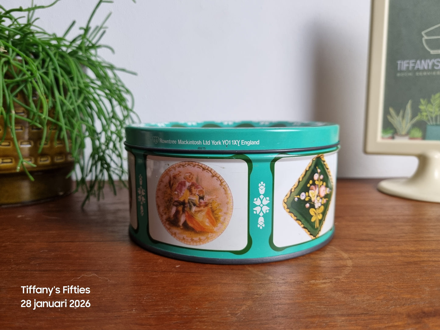 Blik Mackintosh England