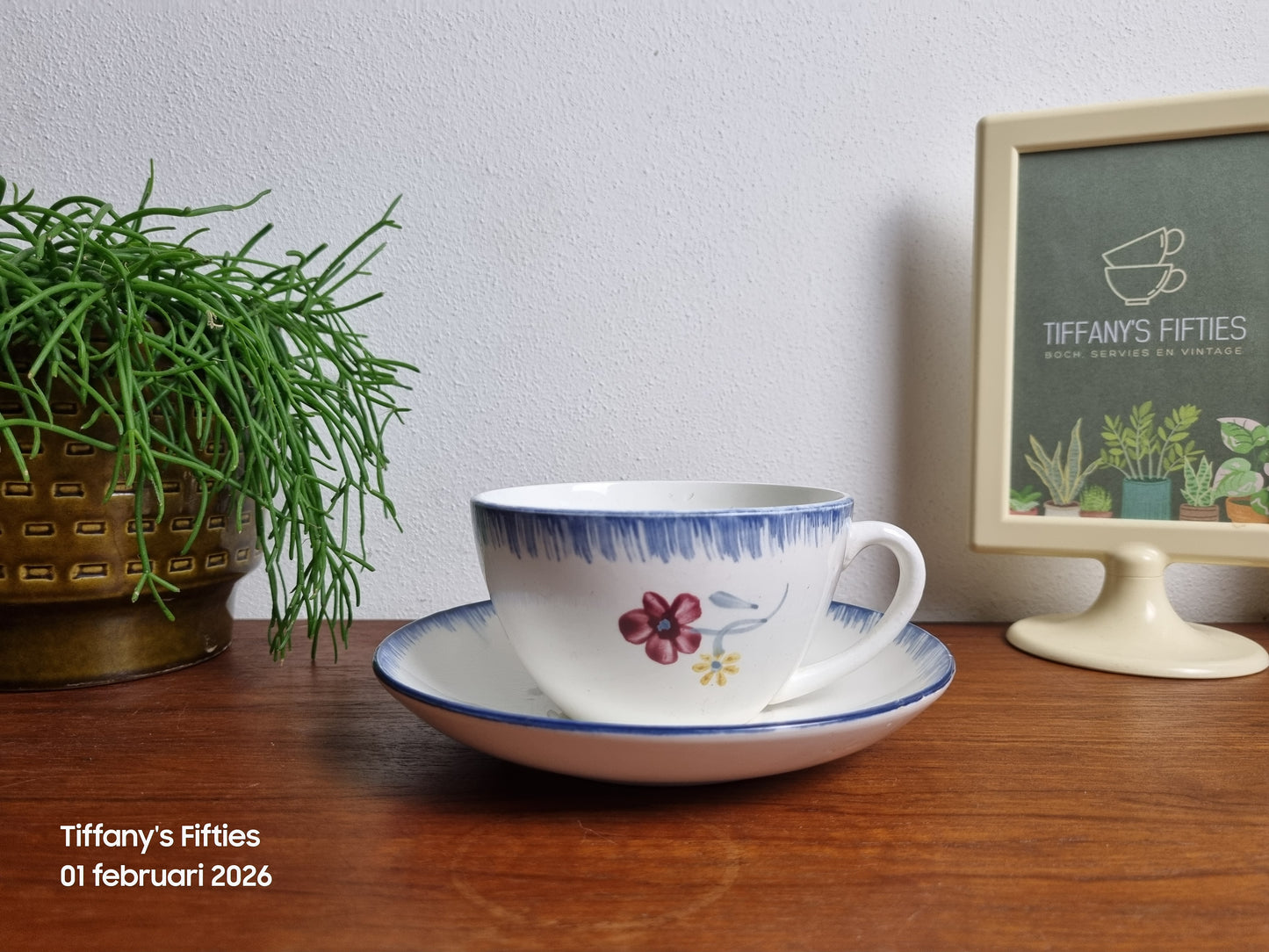 Kop en schotel Digoin handgeschilderde bloem Mary Lou