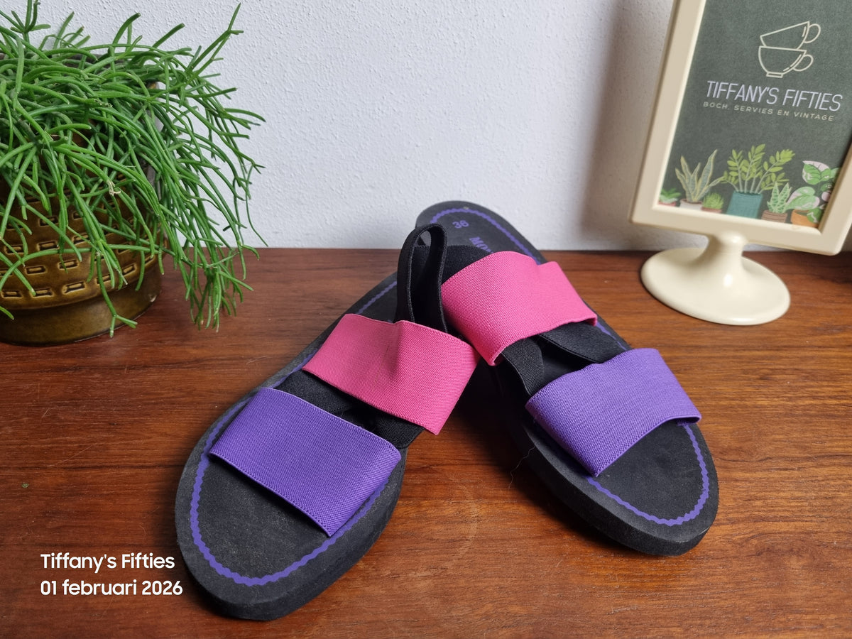Vintage sandalen met elastische banden – maat 36