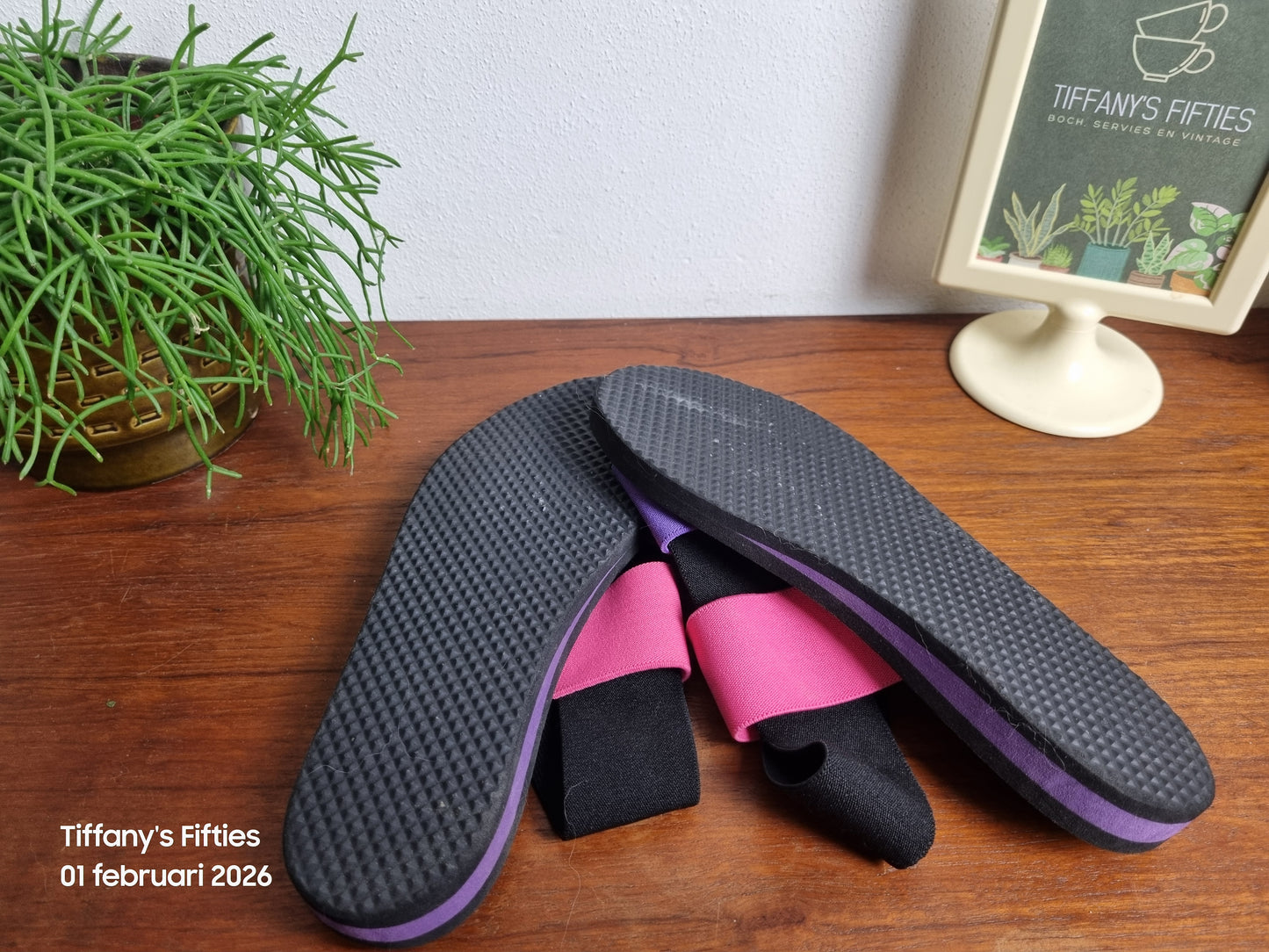 Vintage sandalen met elastische banden – maat 36
