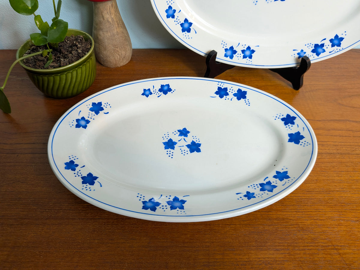 Ovale serveerschaal Boch blauw bloemendecor