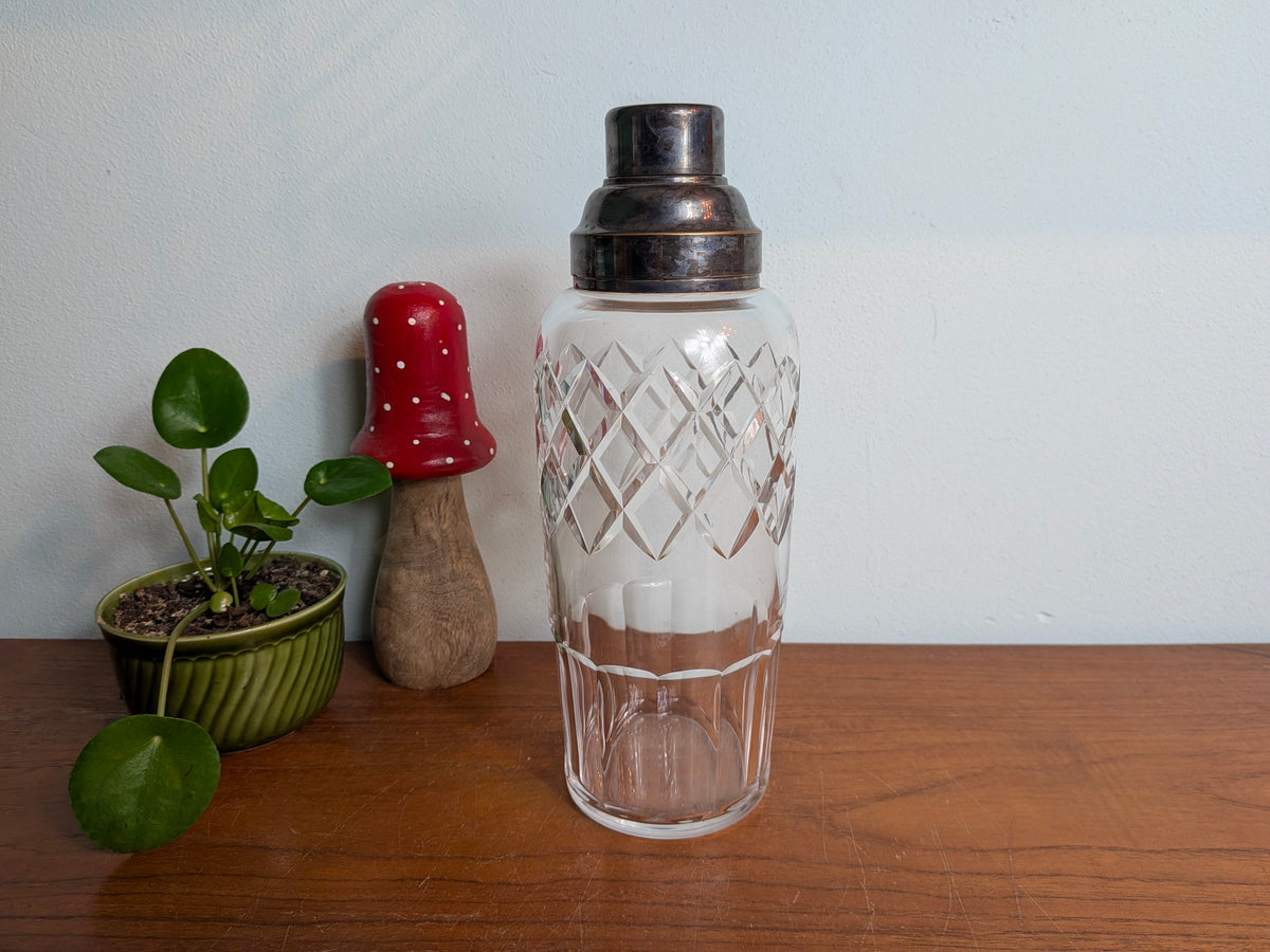 Cocktailshaker Orfèvrerie Mills Brussel van geslepen glas